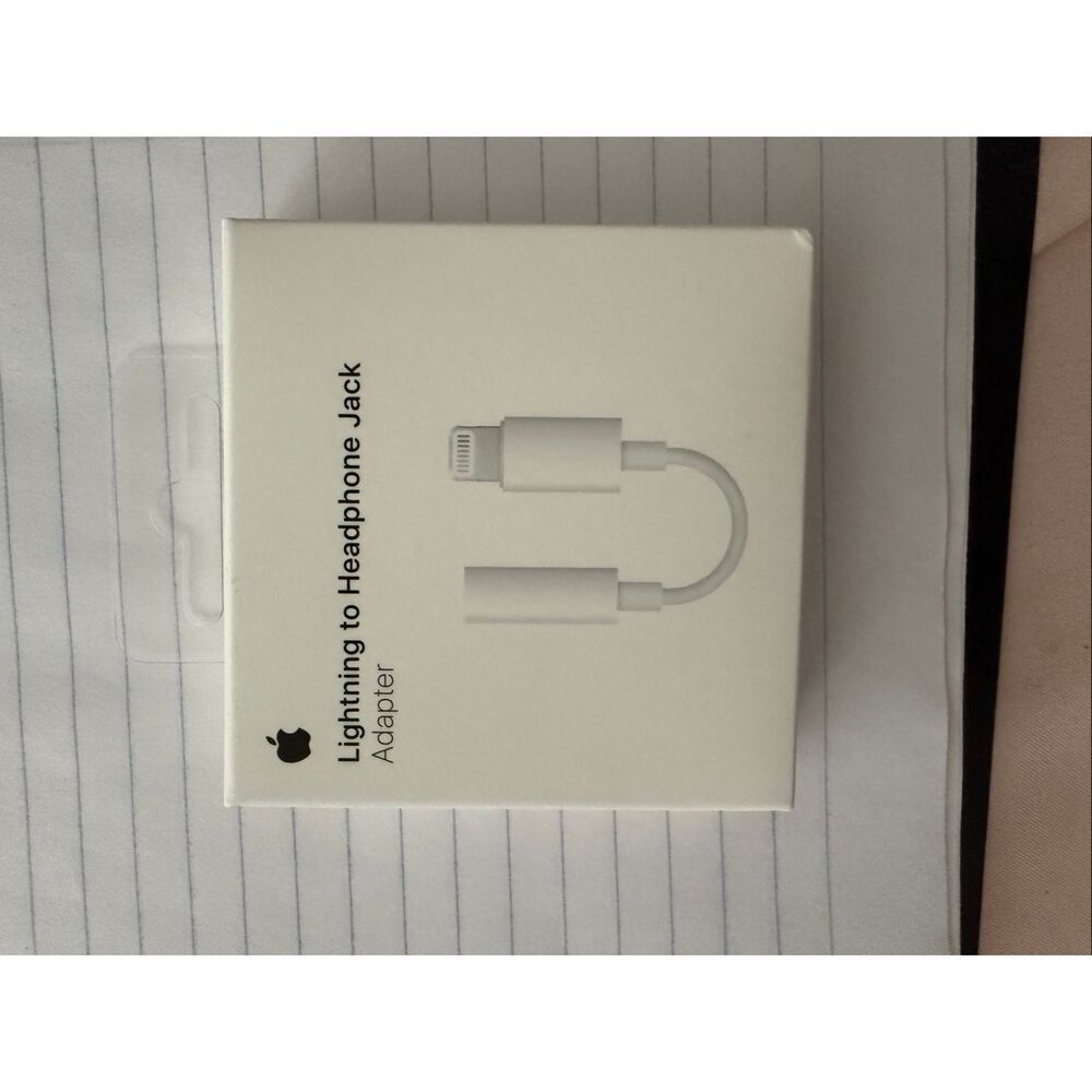 Apple - Lightning-to-3.5mm Headphone Adapter - White